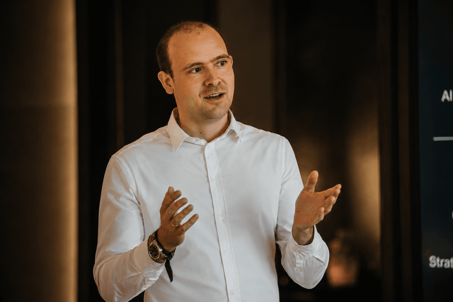 Bram, oprichter van STOOF·36
